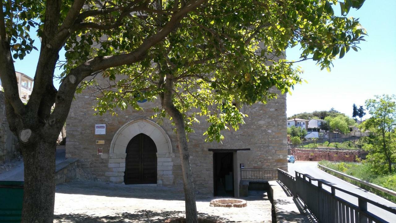 Albergue De Benabarre-Calumet Dış mekan fotoğraf